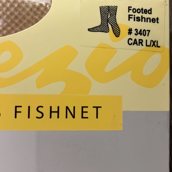 Studio Basic Fishnet - Picture 2 of 3